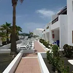 Heated Pools-200m Beach- Wifi Apartament