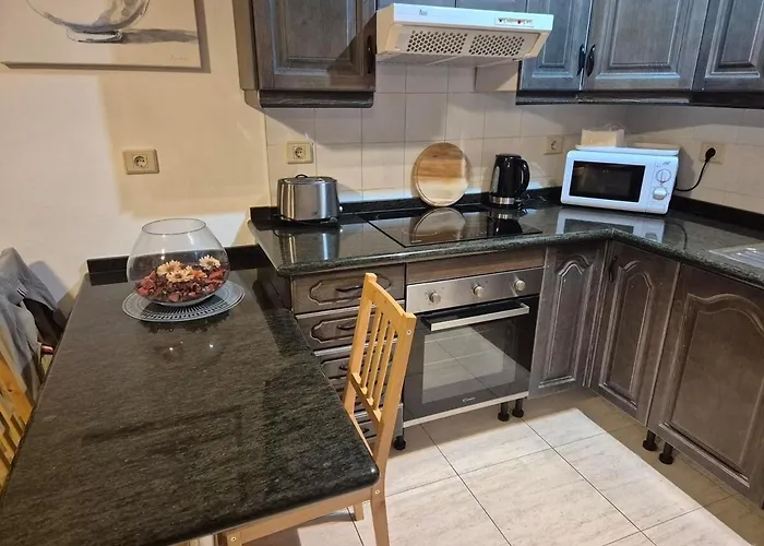 Heated Pools-200m Beach- Wifi Apartament