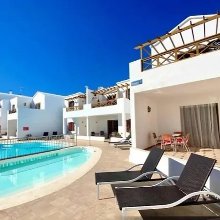 Heated Pools-200m Beach- Wifi